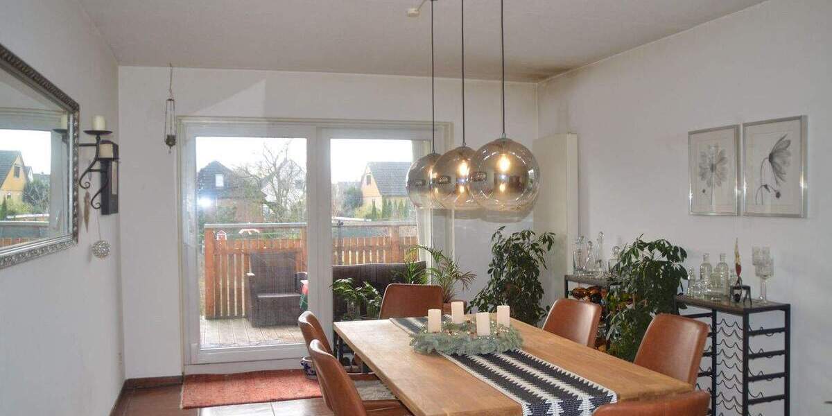 BJ 1993 - Modernisierte Doppelhaushälfte in Isernhagen-HB erwartet Sie ! 5 zimmer