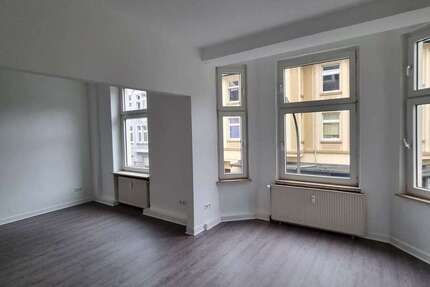 Wohnung Duisburg Rheinhausen - 5 Zimmer, 145 m&sup2;, 1.410&euro; | Angebot:27425112