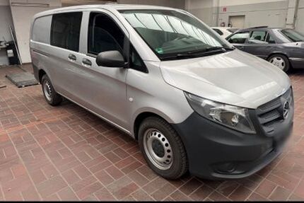 Mercedes-Benz Vito 183.000 km 9.700 &euro; Hannover 30179