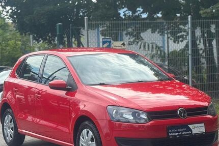 VW Polo 64.147 km 5.990 € Wildau 15745