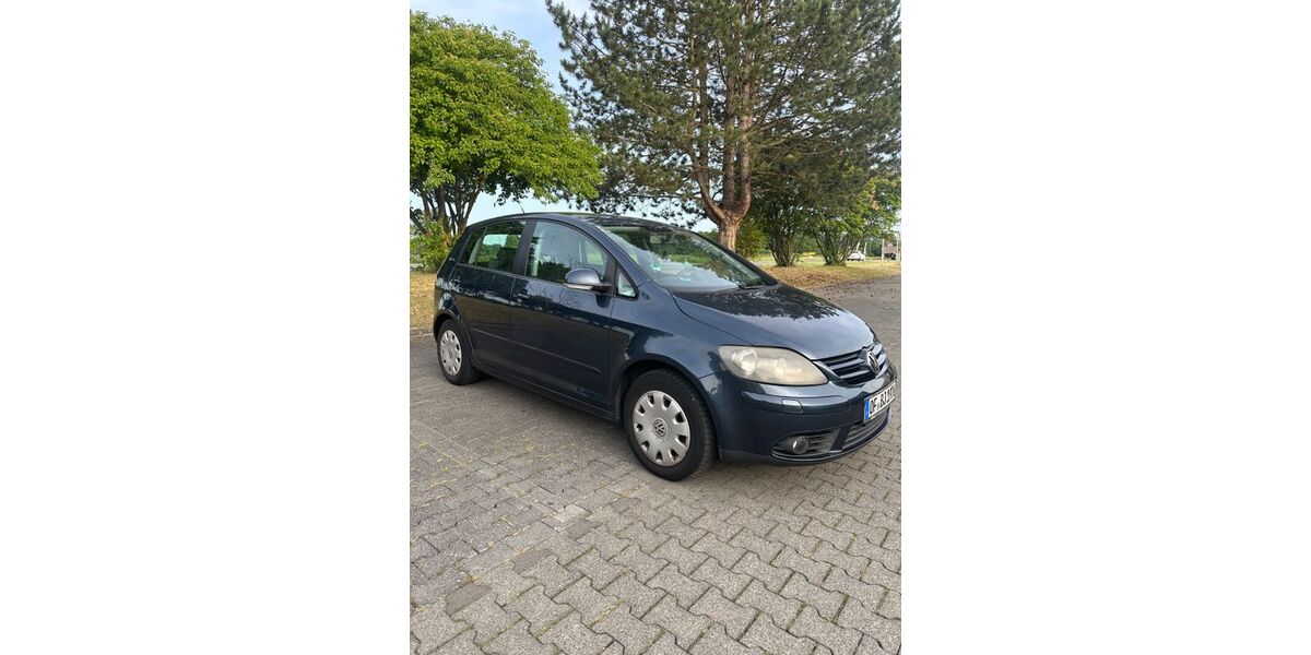 VW Golf Plus 146.338 km 3.590 &euro; Egelsbach 63329