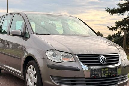 VW Touran 188.000 km 3.990 &euro; Ziesar 14793