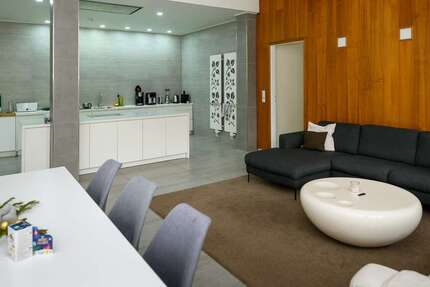 Wohnung Stuttgart Gablenberg - 9 Zimmer, 220 m&sup2;, 998.000&euro; | Angebot:25079854