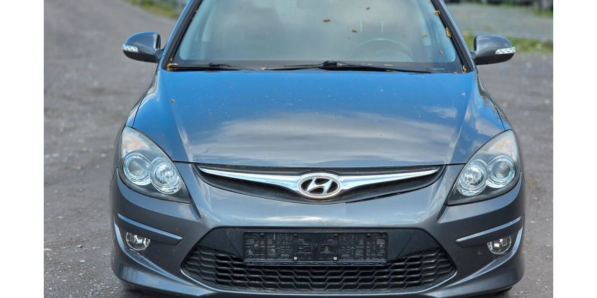 Hyundai i30 201.602 km 2.400 &euro; Limburg 65551