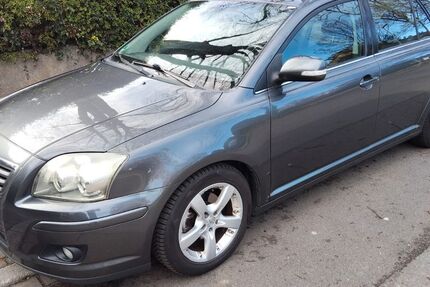 Toyota Avensis 139.658 km 6.450 &euro; Essen 45307