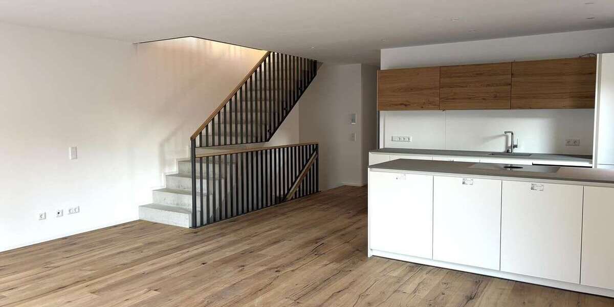 Einfamilienhaus Raubling - 4 Zimmer, 133 m&sup2;, 2.300&euro; | Angebot:23656858
