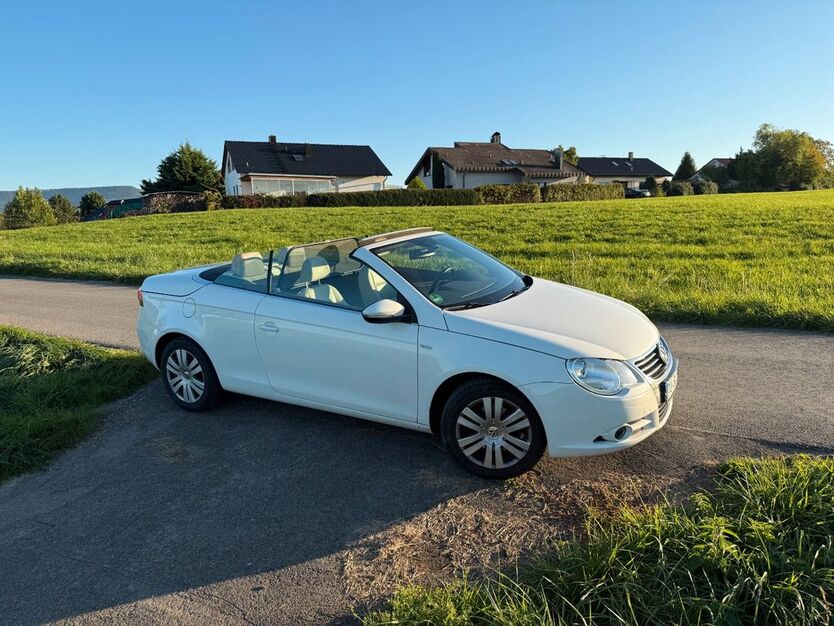 VW Eos 157.573 km 7.490 € Ofterdingen 72131
