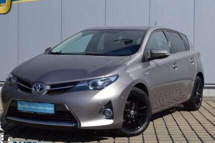 Toyota Auris 142.768 km 11.789 &euro; Bautzen 02625
