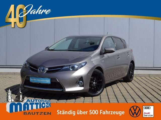 Toyota Auris 142.768 km 11.789 &euro; Bautzen 02625