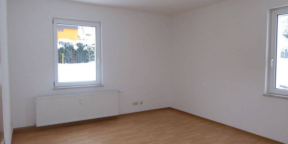Etagenwohnung Saalfeld/Saale Saale - 3 Zimmer, 66 m&sup2;, 429&euro; | Angebot:25749443