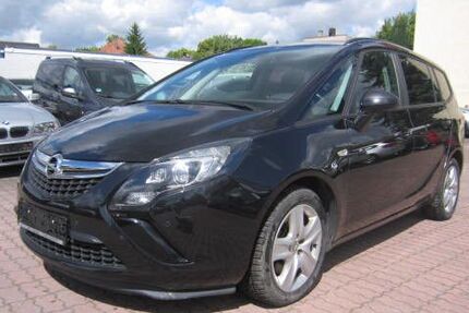 Opel Zafira Tourer 126.176 km 7.999 &euro; Dresden 01219