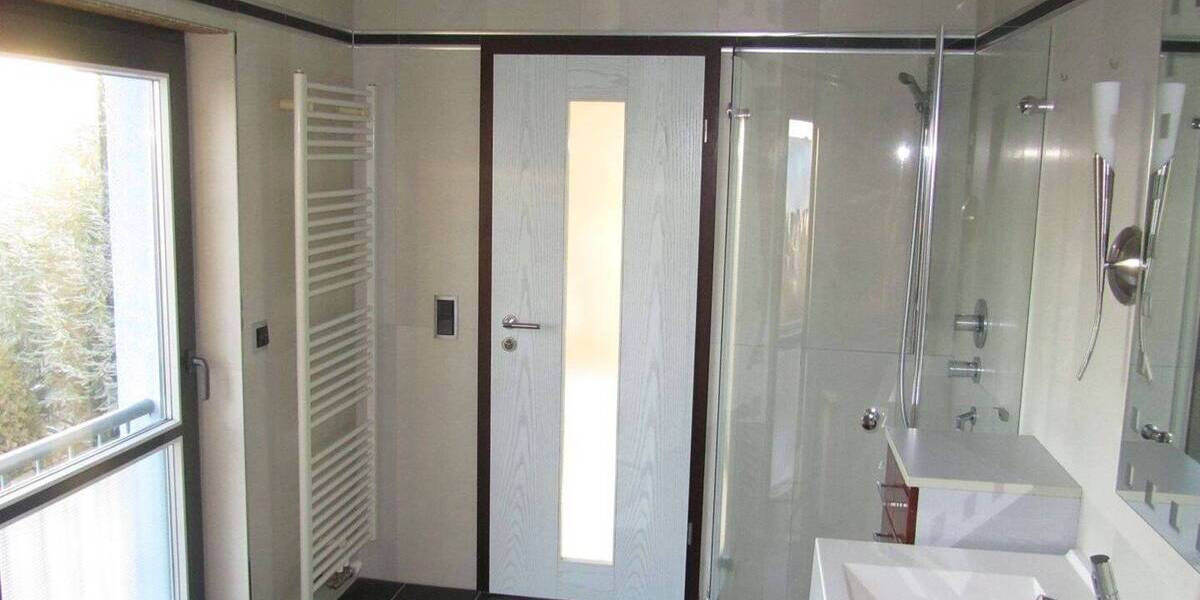 Etagenwohnung Gera Bieblach-Ost - 4 Zimmer, 198 m&sup2;, 1.500&euro; | Angebot:26891815