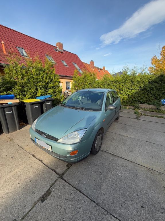 Ford Focus 85.000 km 2.000 € Bielefeld 33609