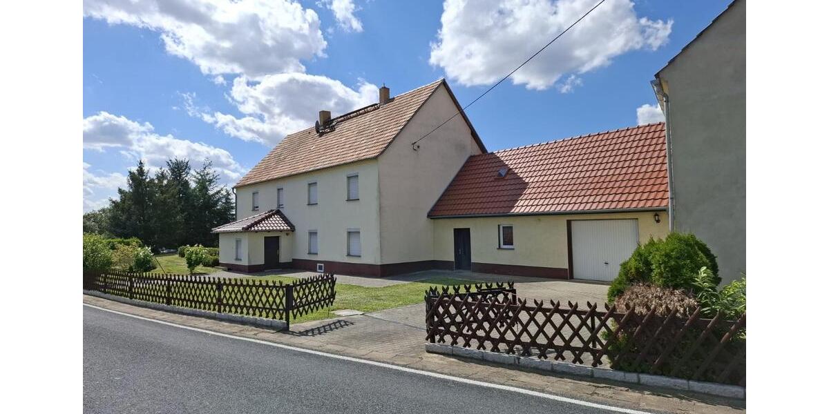 Einfamilienhaus Ebersbach - 8 Zimmer, 192 m&sup2;, 280.000&euro; | Angebot:25330540