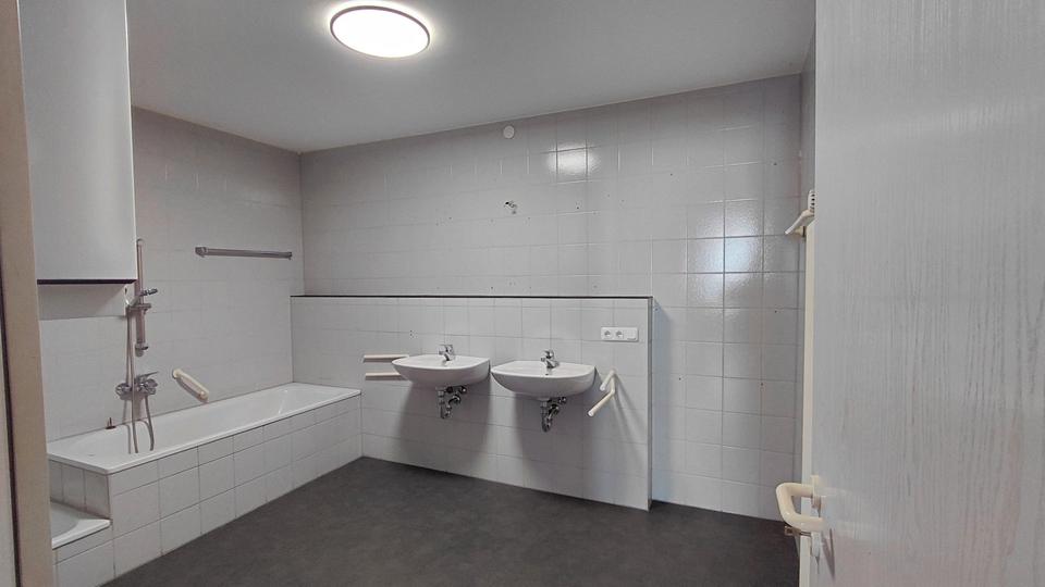 Etagenwohnung Hof Christiansreuth - 3 Zimmer, 147 m&sup2;, 810&euro; | Angebot:26506530
