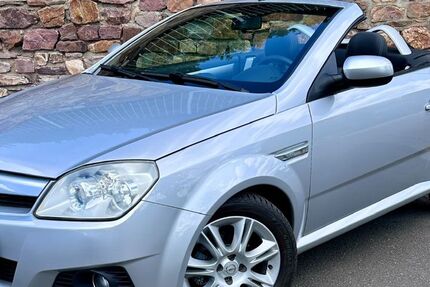 Opel Tigra 49.750 km 3.490 &euro; Rüdesheim/Aulhausen 65385