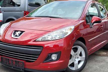 Peugeot 207 156.000 km 6.490 &euro; Essen 45144