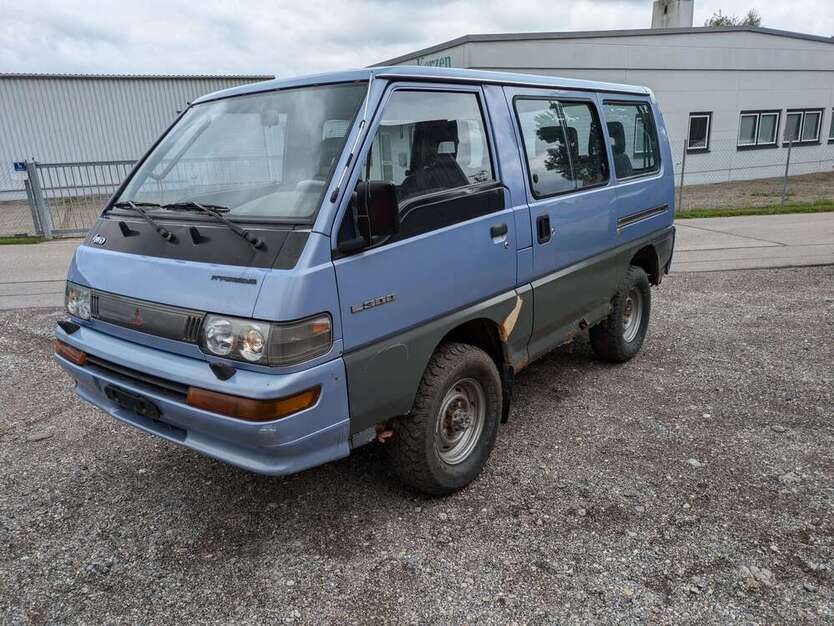 L300