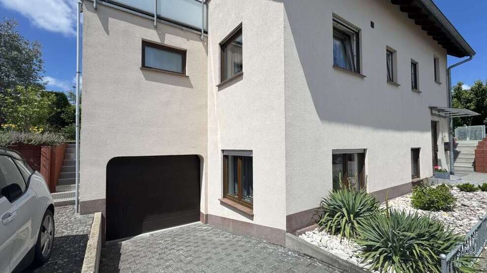 Haus zum Kaufen in Hünstetten 860.000 € 206 m²