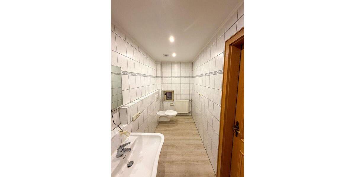 Mehrfamilienhaus, Wohnhaus Stolberg (Rheinland) / Büsbach Büsbach - 7 Zimmer, 173 m&sup2;, 345.000&euro; | Angebot:25742452