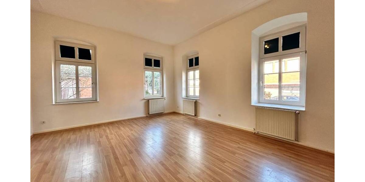 Mehrfamilienhaus, Wohnhaus Stolzenau - 9 Zimmer, 306 m&sup2;, 219.000&euro; | Angebot:26306272