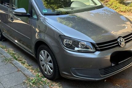 VW Touran 288.500 km 5.800 &euro; Essen 45359