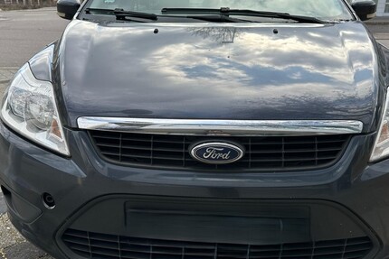 Ford Focus Stufenheck 245.000 km 4.000 &euro; Rheinstetten 76287