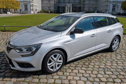 Renault Megane 38.235 km 12.300 € Bergisch Gladbach 51429