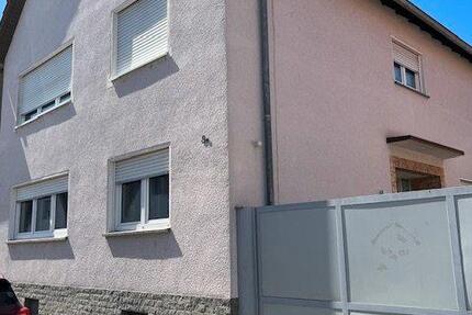 Haus Schifferstadt - 6 Zimmer, 200 m&sup2;, 1.650&euro; | Angebot:26485603