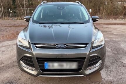 Ford Kuga 168.600 km 9.350 &euro; Scheibenhardt 76779
