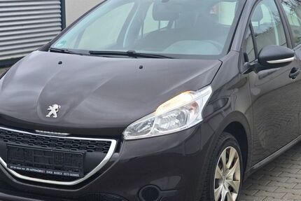 Peugeot 208 89.901 km 2.900 € Buseck 35418
