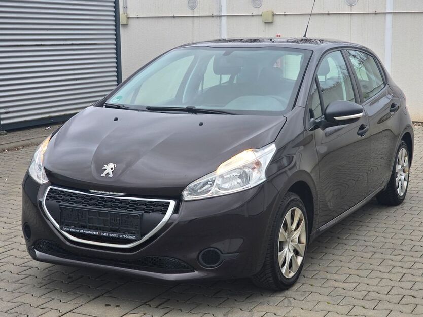 Peugeot 208 89.901 km 2.900 € Buseck 35418