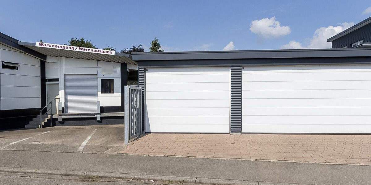 Direkt an der B 32 • großzügiges Gewerbeanwesen mit exklusivem Wohnhaus zimmer