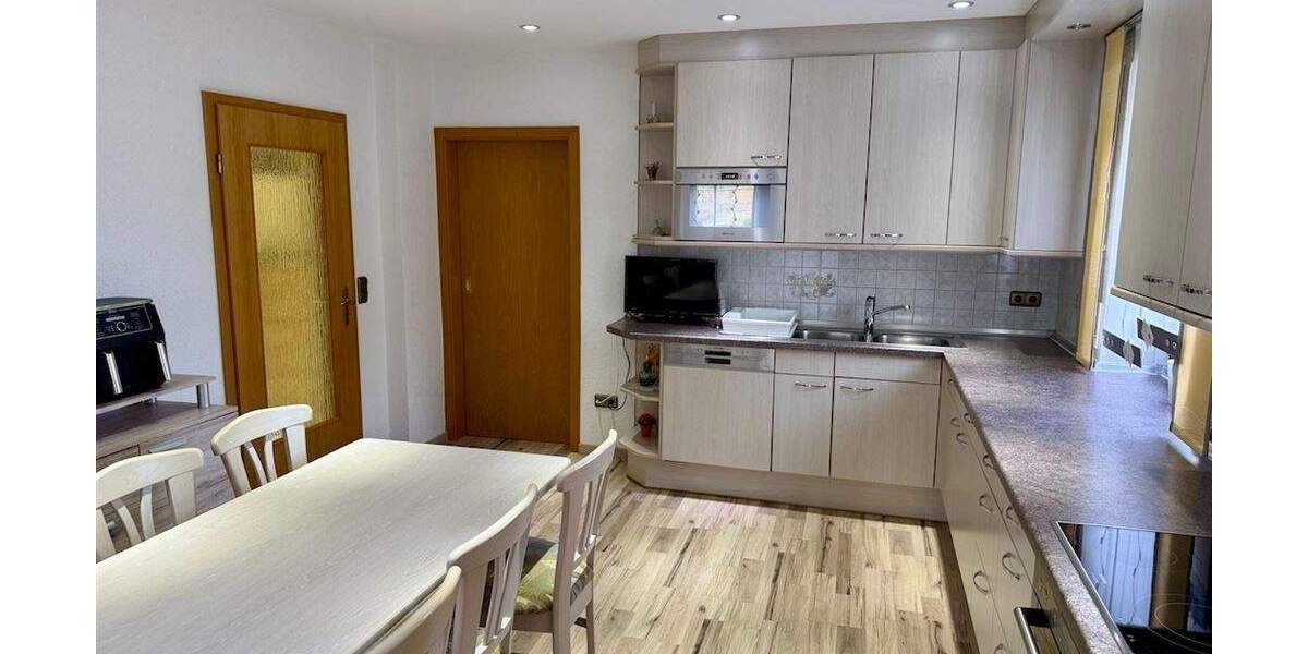 Etagenwohnung Hersbruck Altensittenbach - 6 Zimmer, 152 m&sup2;, 485.000&euro; | Angebot:25726431