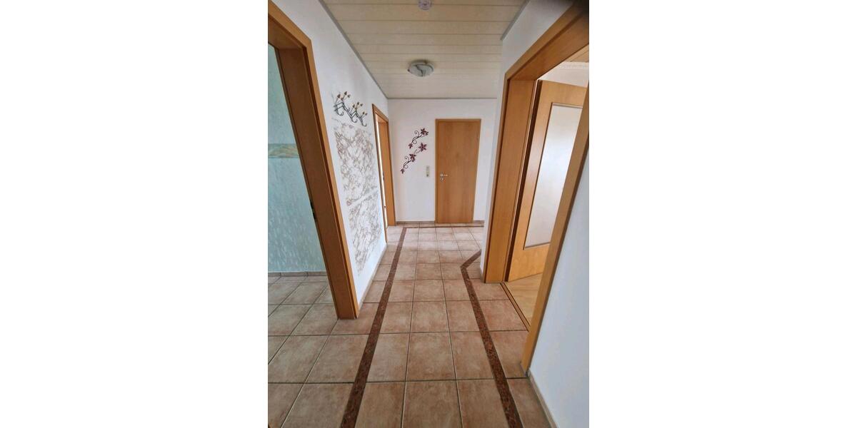 Etagenwohnung Sehnde - 3 Zimmer, 79 m&sup2;, 240.000&euro; | Angebot:27029103