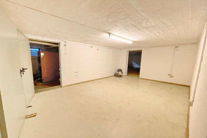 Winkelwalmdachbungalow im Dornröschenschlaf sucht Familie zum Wachküssen * Schatz im Garten inkl. * - Bungalow Bad Bramstedt | Angebot:10386644