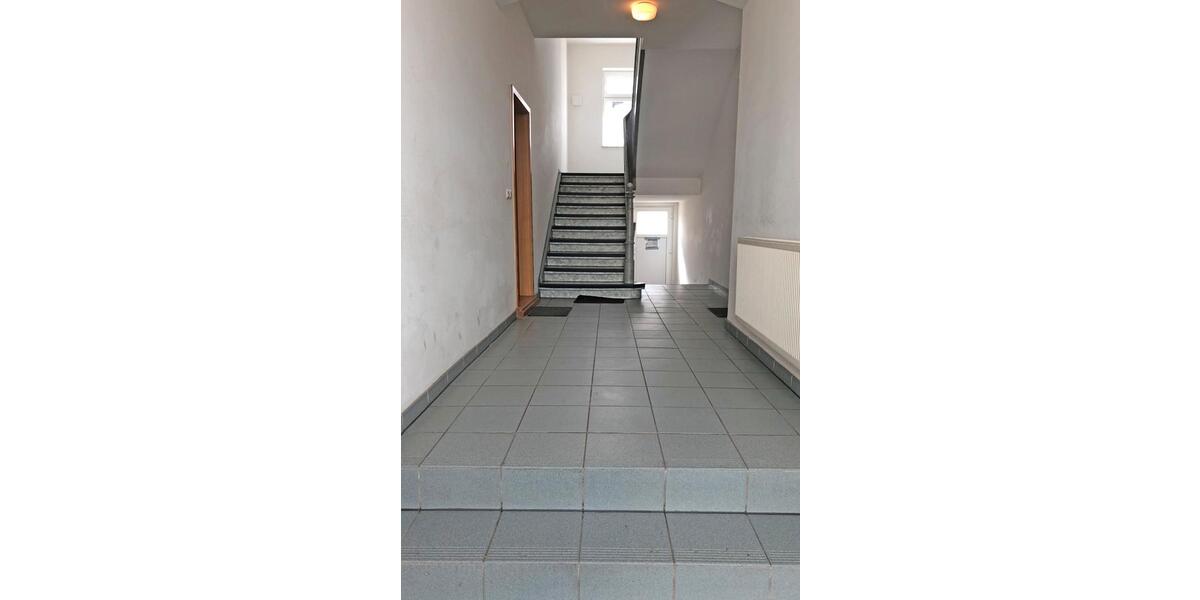 Dachgeschoßwohnung Arnstadt - 2 Zimmer, 57 m&sup2;, 390&euro; | Angebot:25053846
