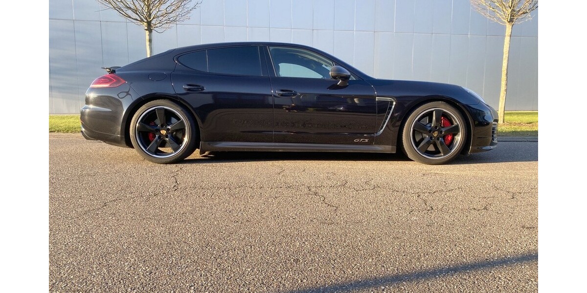 Porsche Panamera 82.000 km 47.999 &euro; Rheinau 77866