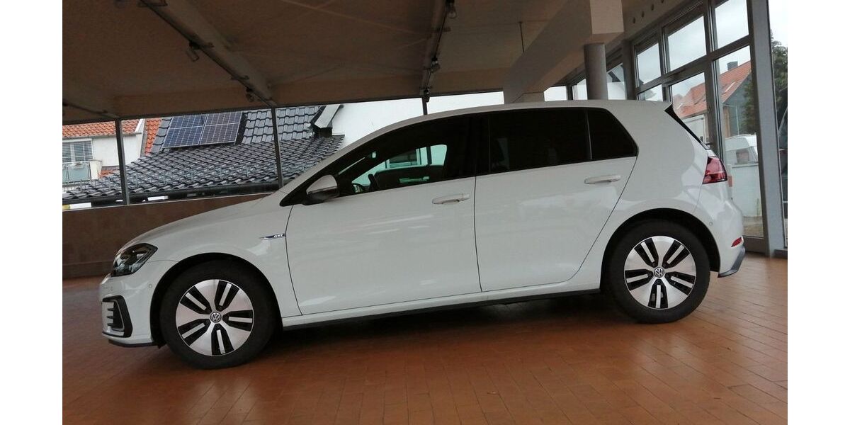 VW Golf 70.984 km 17.900 &euro; Lamspringe 31195