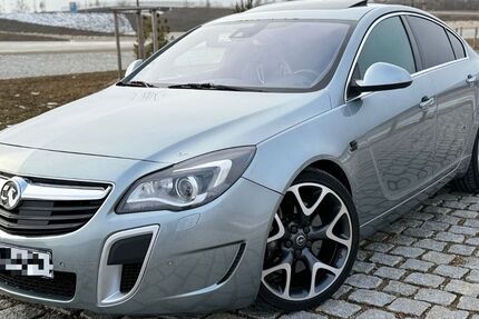 Opel Insignia 185.000 km 7.900 &euro; München 82178