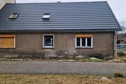 Haus Lauchhammer - 4 Zimmer, 95 m&sup2;, 30.000&euro; | Angebot:24952228