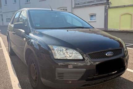 Ford Focus 235.000 km 1.699 &euro; Gernsbach 76593