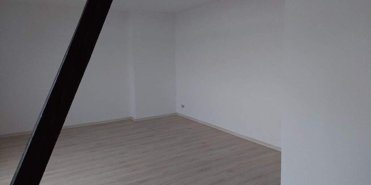 Zimmer Halle (Saale) Damaschkestraße - 3 Zimmer, 94 m&sup2;, 685&euro; | Angebot:26289958