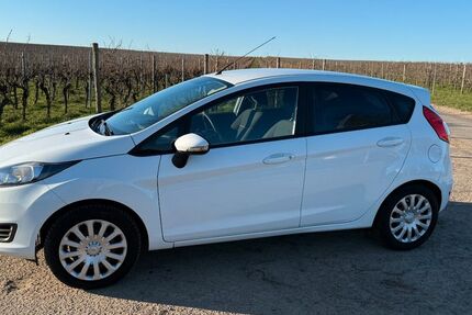 Ford Fiesta 58.737 km 5.299 &euro; Gau-Odernheim 55239