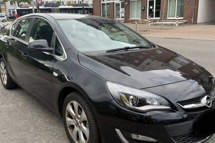 Opel Astra 19.900 km 9.800 &euro; Hamburg 22149