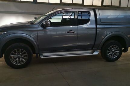 Mitsubishi L200 219.860 km 12.900 &euro; Floß 92685