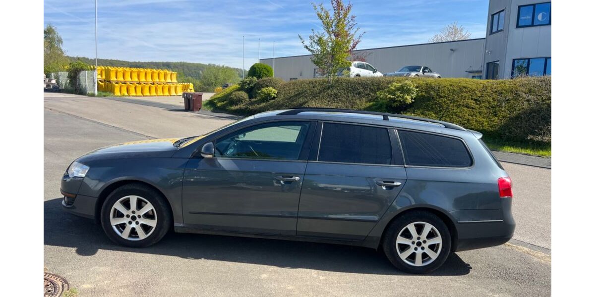 VW Passat Variant 248.000 km 4.700 &euro; Waldbröl 51545