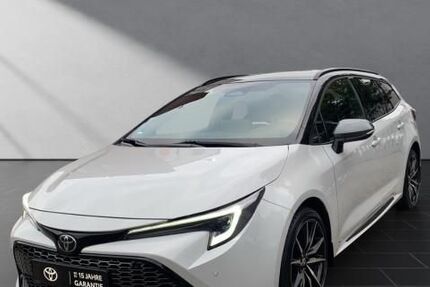 Toyota Corolla 26.500 km 30.490 &euro; Duisburg 47055