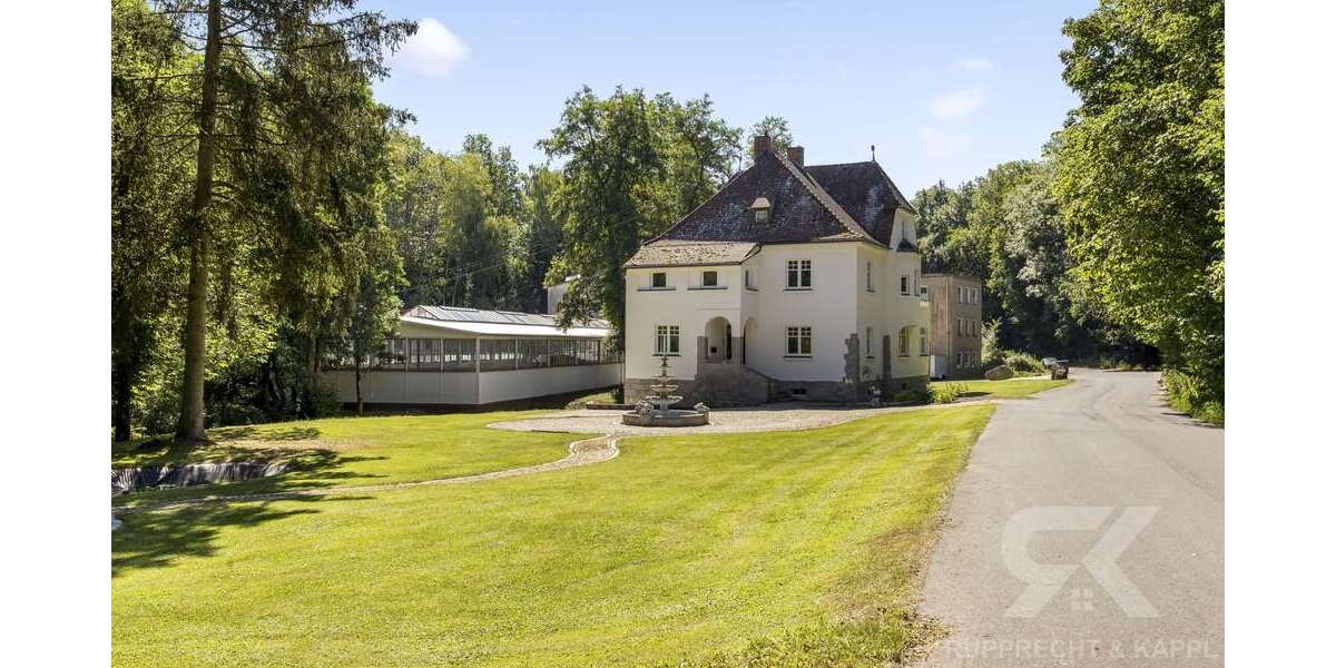 Einfamilienhaus Floß - 8.5 Zimmer, 316 m&sup2;, 799.000&euro; | Angebot:27155715