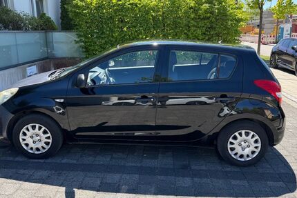 Hyundai i20 73.700 km 3.150 &euro; Poing 85586
